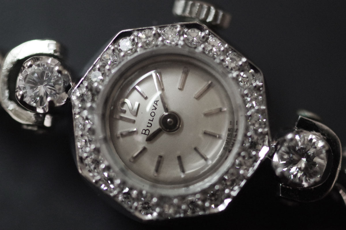 BULOVA　ブローバ　オクタゴンケース　大粒ダイヤモンド　14金ケース＆ブレス　アンティーク機械式時計　*3370bulova