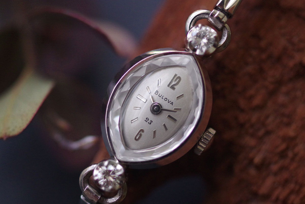 BULOVA　ブローバ　14金ケース＆大粒ダイヤモンド　レディース　機械式時計　1年保証・自社修理　ご試着はお気軽に。